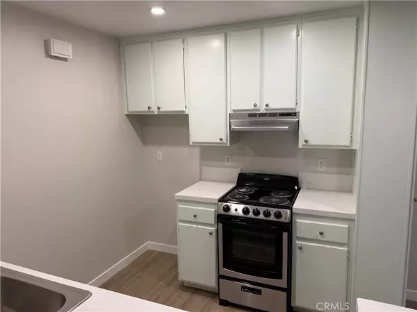 Ontario, CA 91761,3633 Oak Creek DR #A