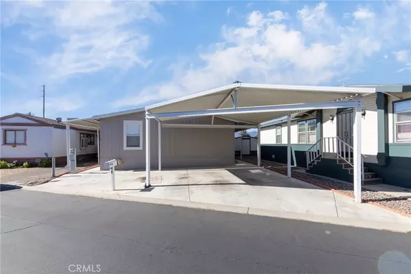 135 N Pepper AVE #9, Rialto, CA 92376