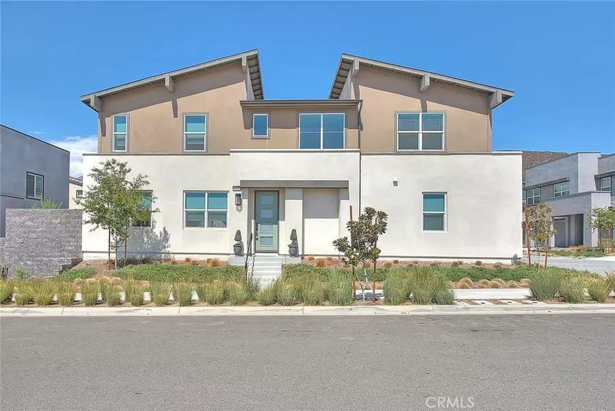 15820 Caterpillar DR, Fontana, CA 92336