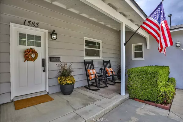 Claremont, CA 91711,1585 Mural DR