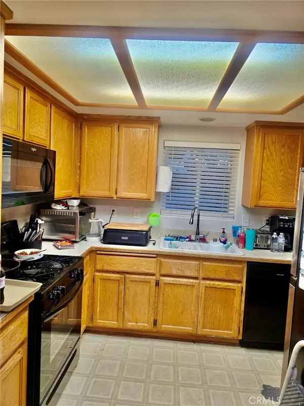 29 Palms, CA 92277,5543 Cahuilla AVE