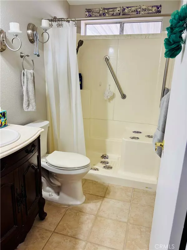 La Verne, CA 91750,4095 Fruit ST #108