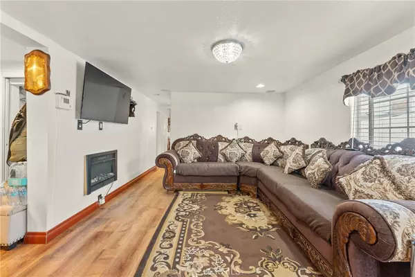 Rialto, CA 92376,2865 W Rialto AVE #17