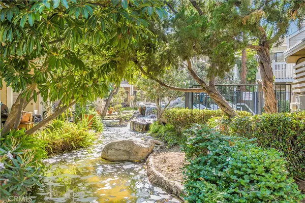 Covina, CA 91724,4900 N Grand AVE N #220