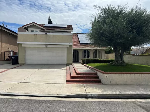 4 Turn Post LN, Pomona, CA 91766