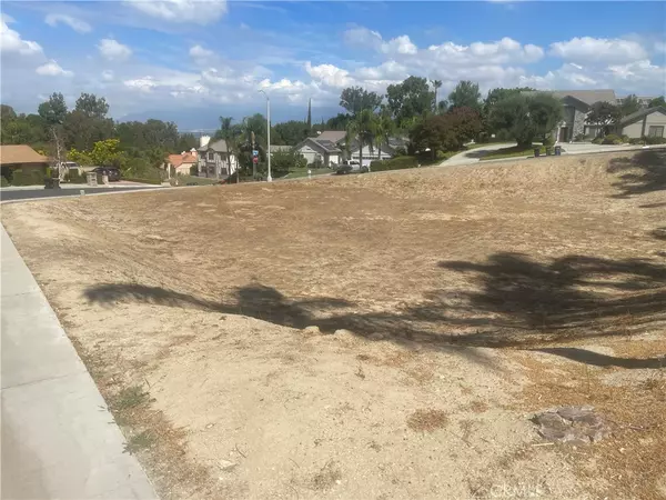 Colton, CA 92324,0 Laurelwood