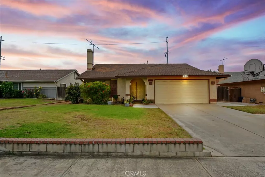 Fontana, CA 92335,8795 Frankfort St.