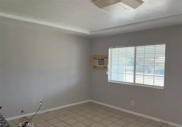 San Bernardino, CA 92405,2788 N E ST