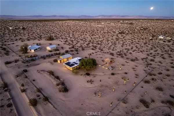 Joshua Tree, CA 92252,277 Flamingo RD