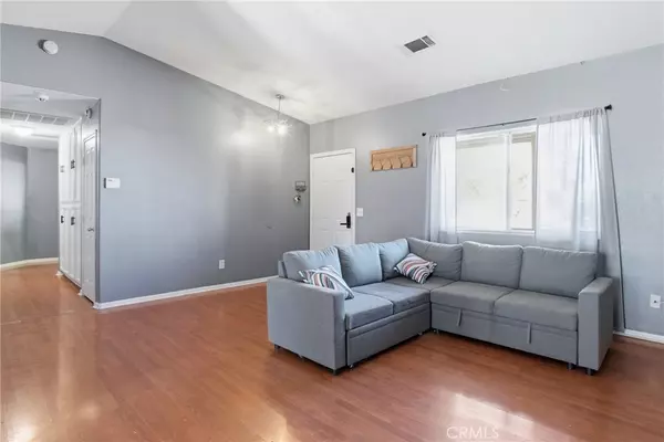 Hesperia, CA 92345,18401 Westlawn St