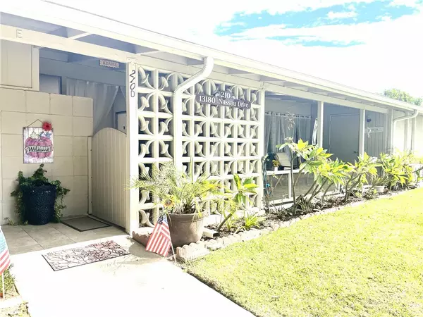 Seal Beach, CA 90740,13180 NASSAU DR #210D