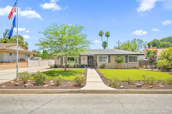 902 E Cypress, Glendora, CA 91741