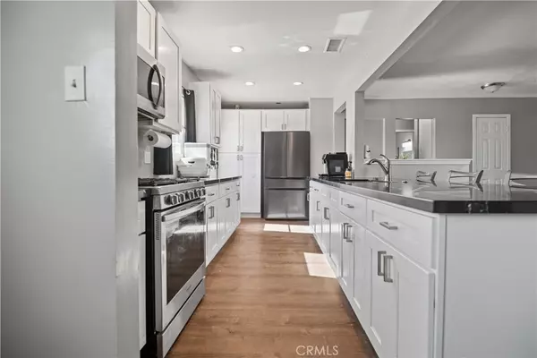 San Bernardino, CA 92404,1555 toluca dr