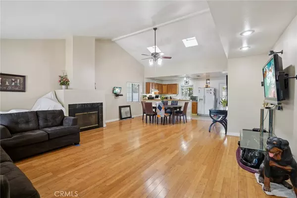 North Hollywood, CA 91601,5810 Denny AVE