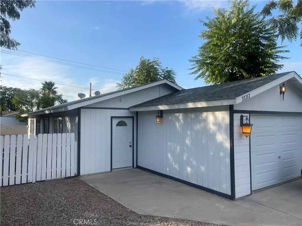 Lake Elsinore, CA 92530,33217 Wood