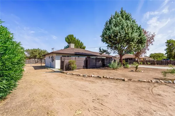 Hesperia, CA 92345,9925 Redwood AVE