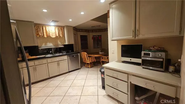 Cathedral City, CA 92234,68635 Panorama