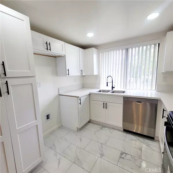 Diamond Bar, CA 91765,1109 Golden Springs DR #G