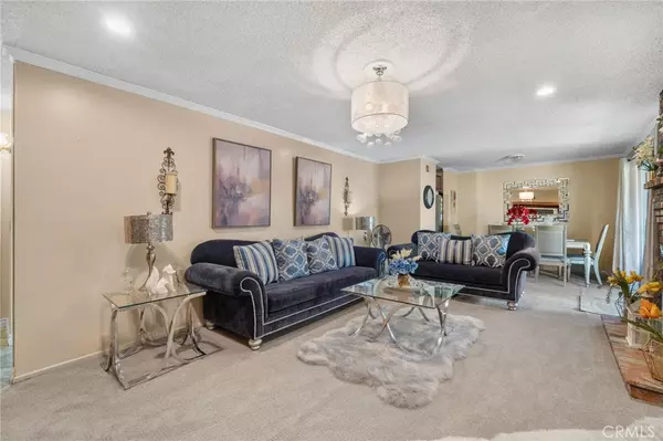 327 Flaxton, Pomona, CA 91767