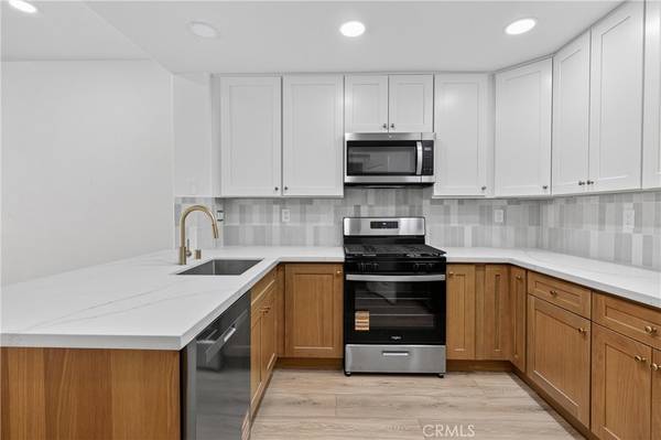 Tustin, CA 92782,2768 Monza