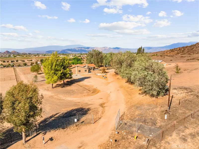 28750 Warren Rd, Hemet, CA 92545