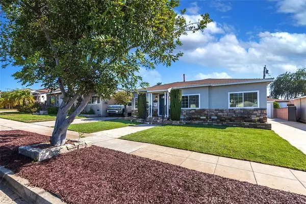 Montebello, CA 90640,528 N Via Val Verde