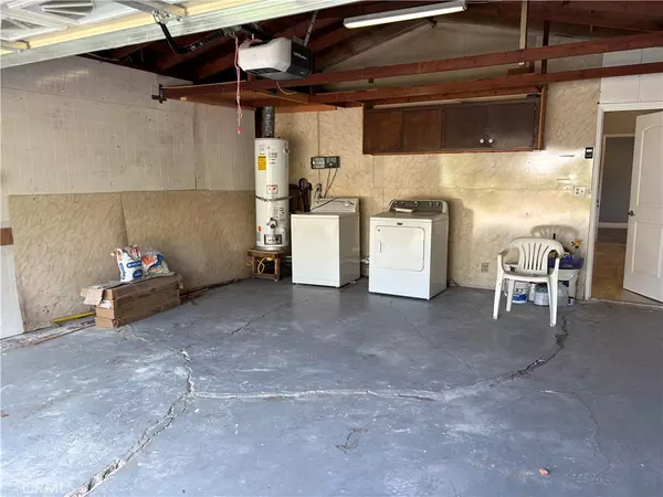 Woodland Hills, CA 91367,20416 20416 Coulson St