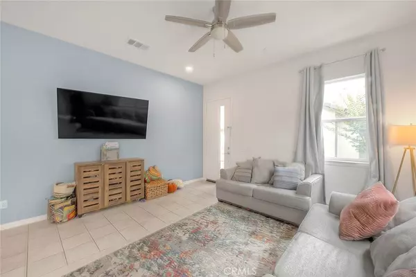 Rancho Cucamonga, CA 91730,9412 Shade PL