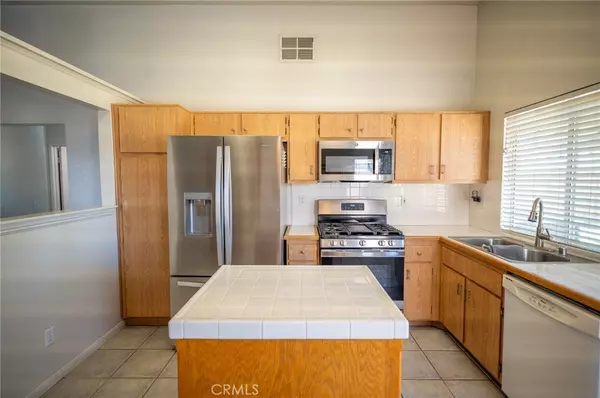 Victorville, CA 92392,13554 Monterey