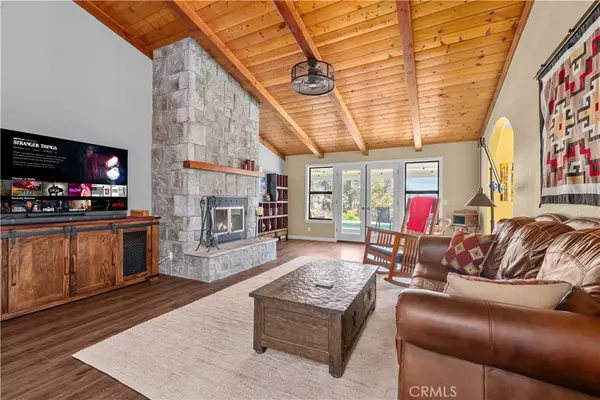 2988 Jesmond Dene Heights Rd, Escondido, CA 92026