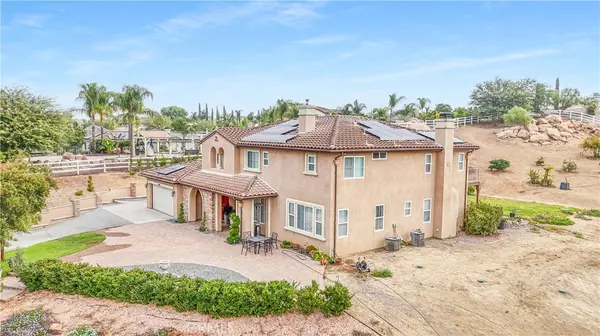 Riverside, CA 92504,16612 Edge Gate DR