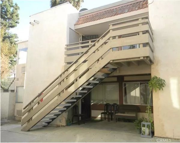 Placentia, CA 92870,212 S Kraemer #1106