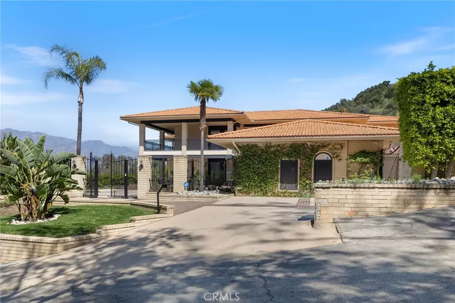 540 Haverstock RD, La Canada Flintridge, CA 91011