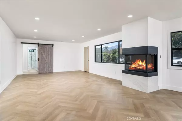 Glendora, CA 91741,734 E Meda AVE