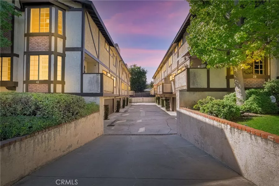 29 S Vinedo AVE #4, Pasadena, CA 91107