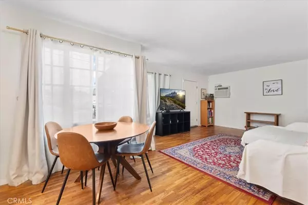 Pomona, CA 91768,1035 Laurel Avenue