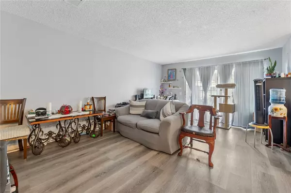Garden Grove, CA 92843,11321 11321 Parkgreen #102