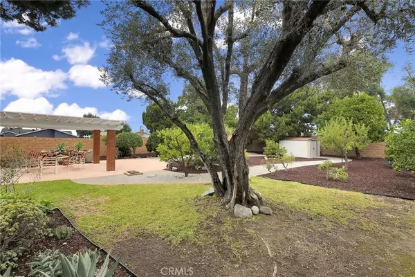 Glendora, CA 91740,811 E Juanita