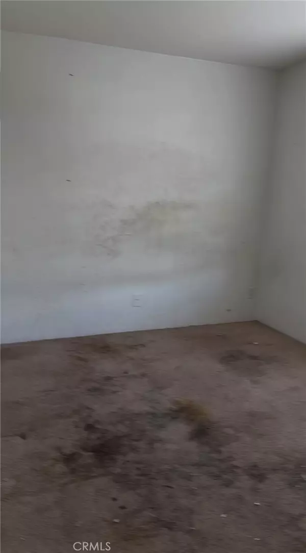 Joshua Tree, CA 92252,61707 Morningside RD