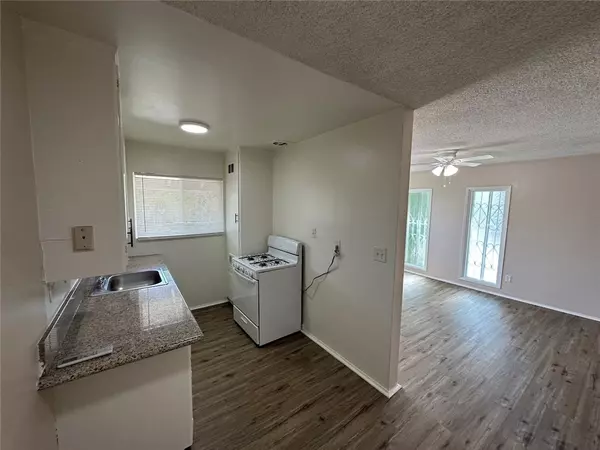 Azusa, CA 91702,316 N San Gabriel AVE #D