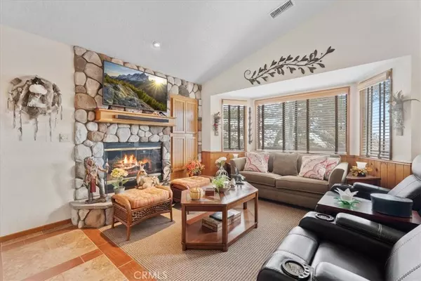 Crestline, CA 92325,1059 Mercury