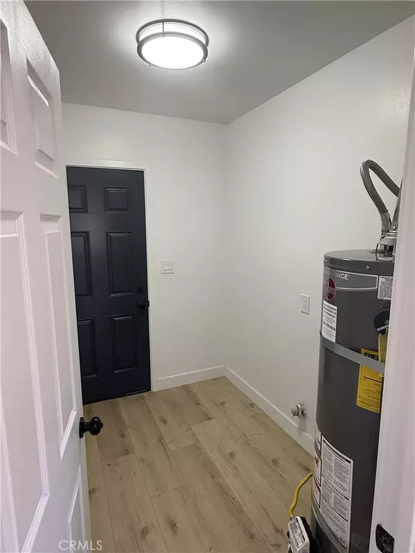 Fontana, CA 92335,8930 Boxwood