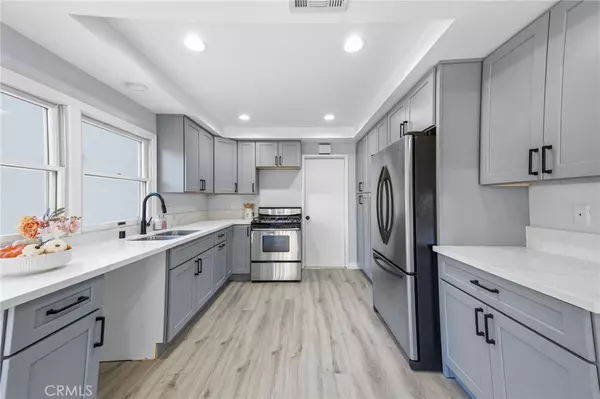 Redlands, CA 92373,1324 W Fern Ave