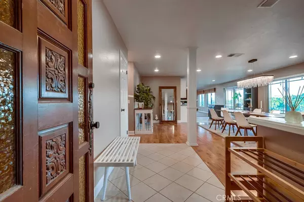 Riverside, CA 92503,14448 Oakley DR