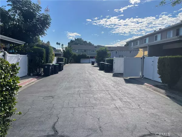 Tustin, CA 92780,1777 Mitchell