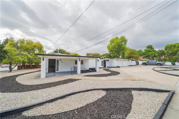 Monrovia, CA 91016,147 E Central