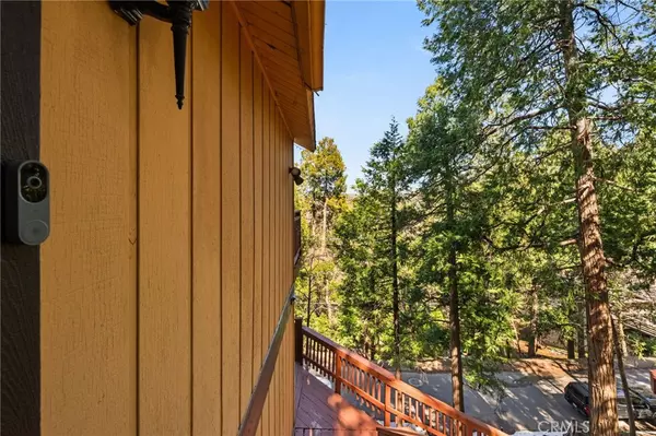 Crestline, CA 92325,24333 Horst DR