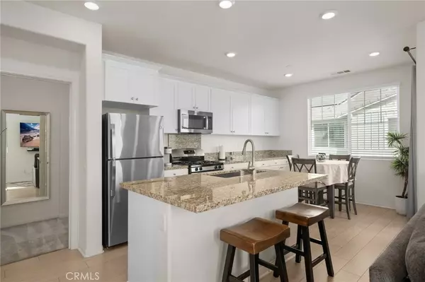 Fontana, CA 92336,16570 Wyndham #12
