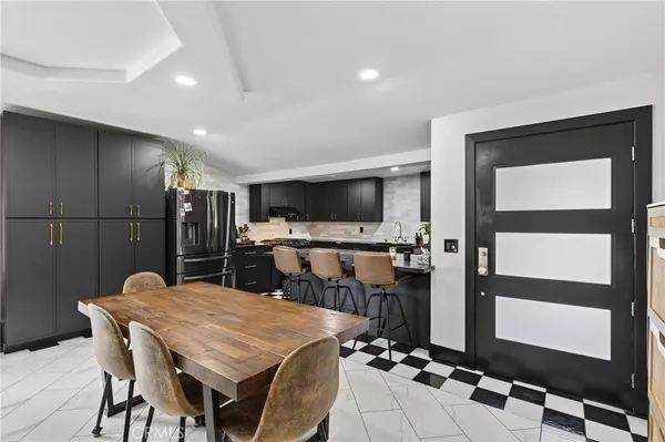 Pomona, CA 91768,2484 Barjud