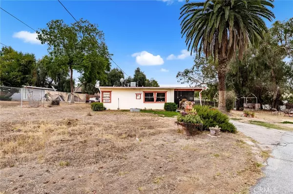 11870 3rd ST, Yucaipa, CA 92399